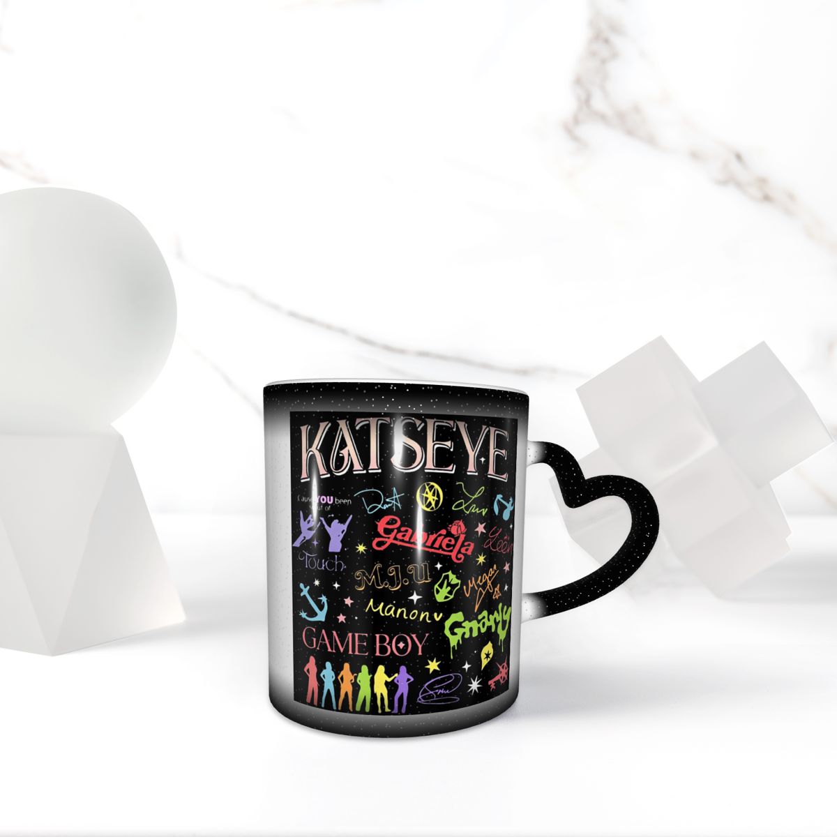 Coffee Tea World - Tazza della World Tour di Katseye